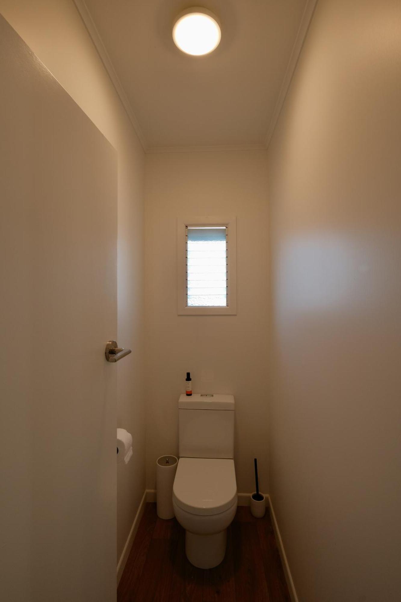 4 Bedroom In Great Location Hamilton Exterior photo